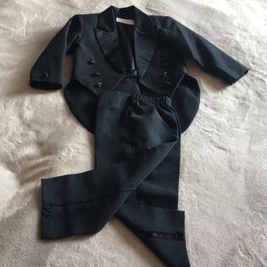 Suit for babies